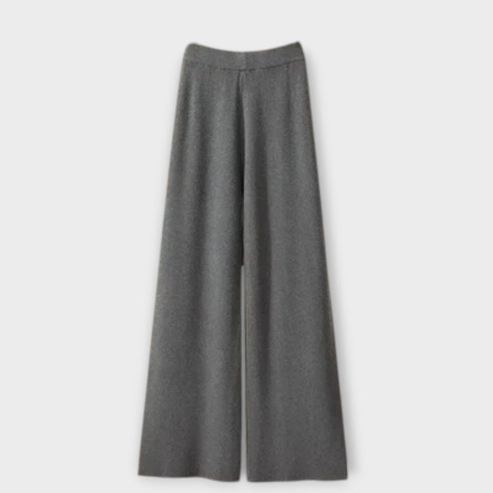 Sandra - Conjunto Acogedor de Tres Piezas